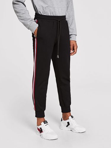 यूजीसी द्वारा प्रायोजित विकास 2025 के समापन सत्र अवसर पर कार्यक्रम